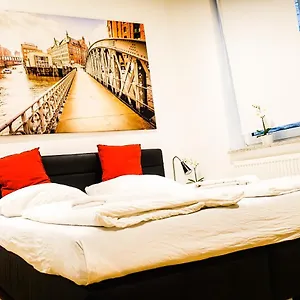 https://city-apartment-reeperbahn-hamburg.hamburg-hotels-de.com
